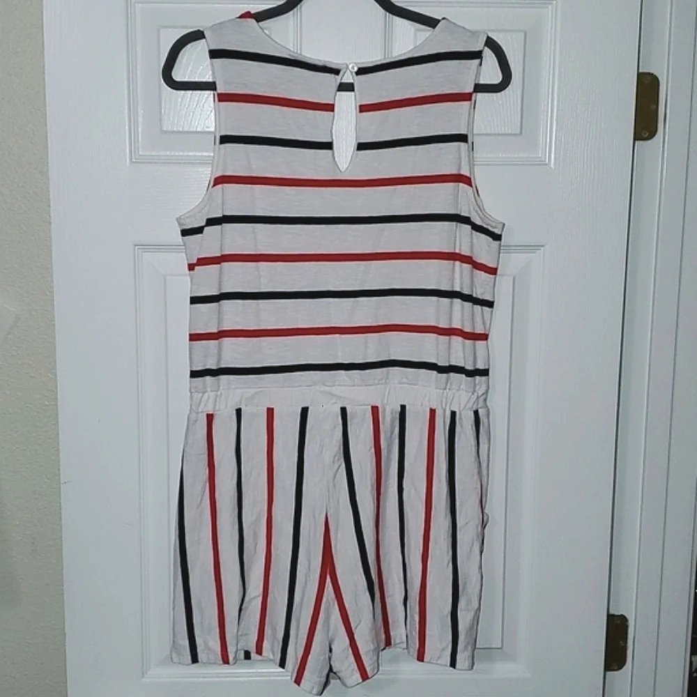 Vineyard Vines for Target Red, White, and Blue, Striped Romper Size Medium - Picture 8 of 8